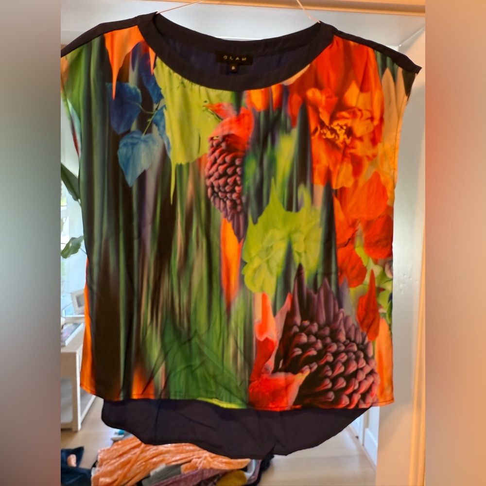 Glam Size Small Sleeveless Blouse
